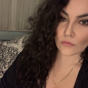 Meet your Posher, Meagan